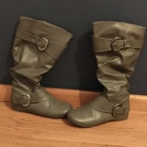 Gray boots